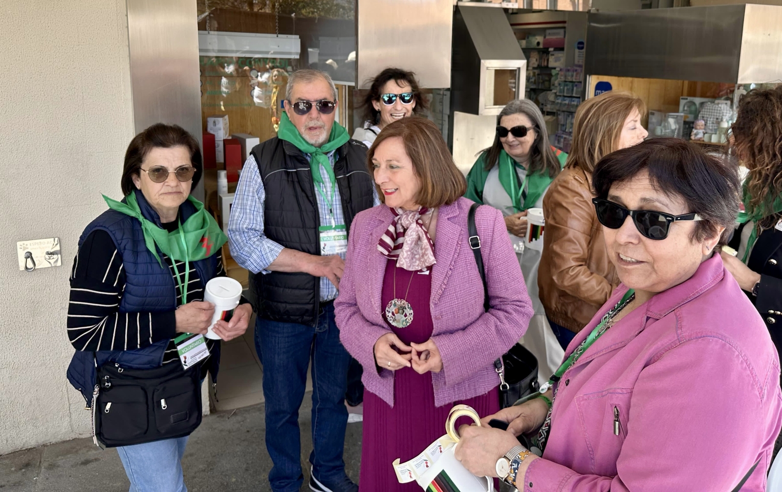 La asociación Párkinson Salamanca instala una mesa informativa y de captación de fondos en la Plaza de España