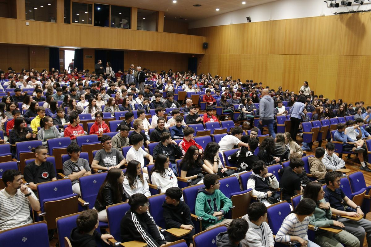 El Jubileo de la Esperanza llega a más de 500 jóvenes salmantinos con un Happening (FOTOS)