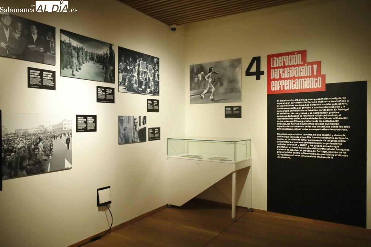 FOTOS | Inaugurada una exposición sobre 50 años de democracia en Portugal y España