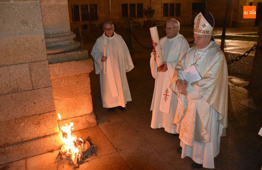 La Vigilia Pascual de la Catedral se mantiene en su horario de los últimos años