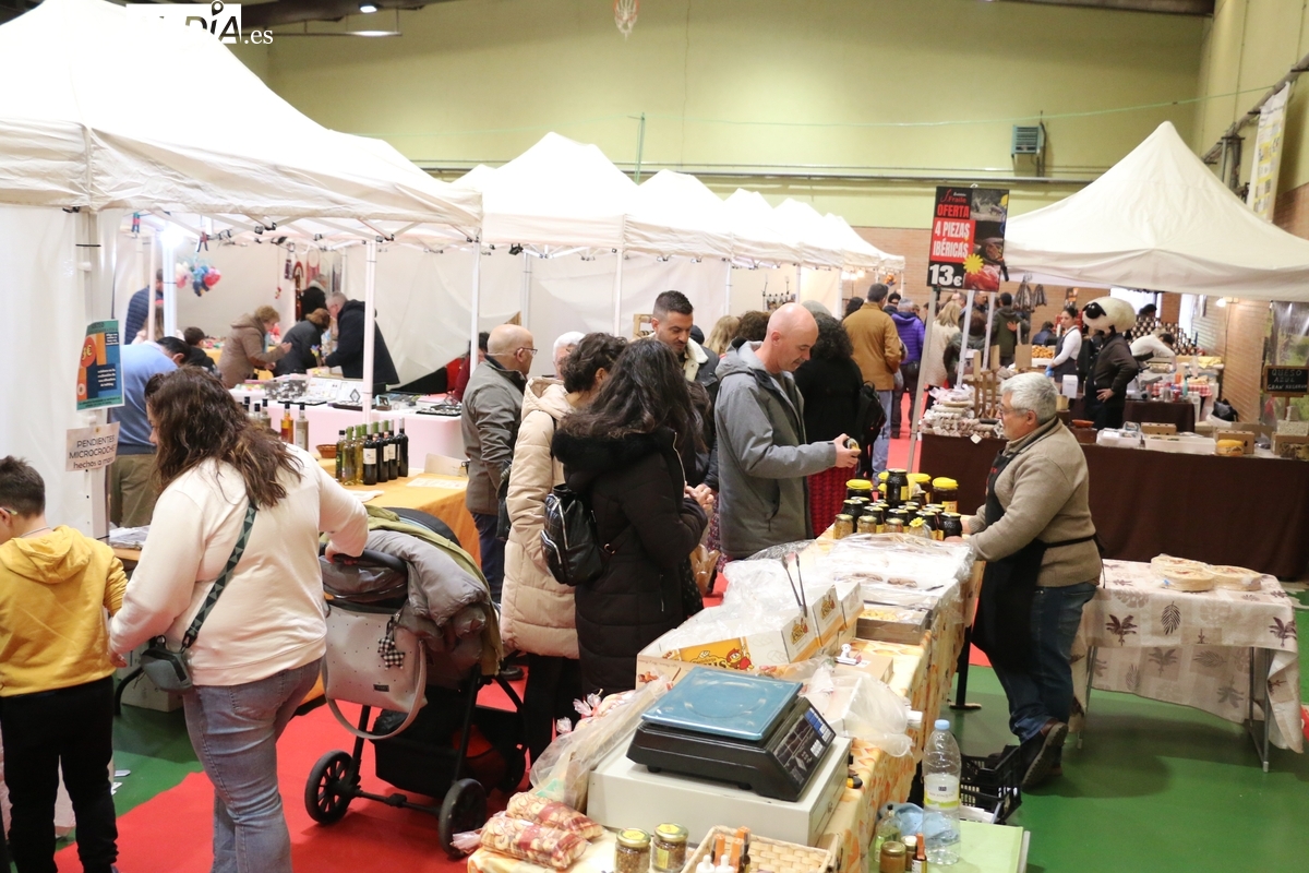 La Feria Agroalimentaria  de Vitigudino cierra con una aceptable afluencia de público