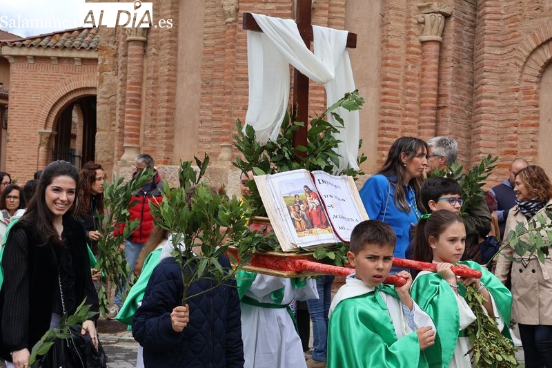 Los niños protagonizan el Domingo de Ramos 