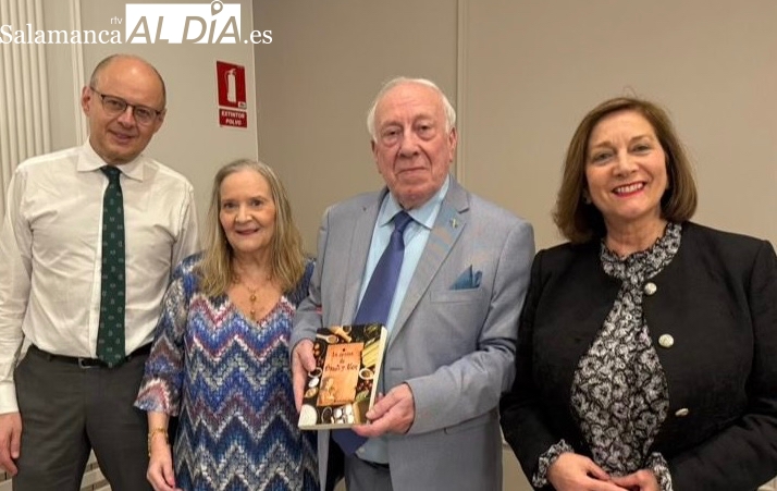 Llega La cocina de Bauti y Elen, el libro que recoge el particular viaje por la gastronomia y las recetas españolas del peñarandino Bauti Llopis