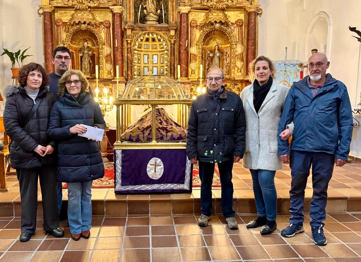 El Santo Cristo de la Cama ya espera el Jueves Santo en San Luís y su cofradía ofrece ayuda para restaurar el templo