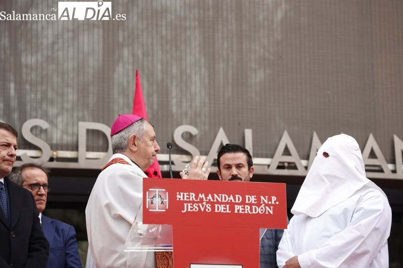 La Hermandad del Perdón trabaja a marchas forzadas para realizar el indulto del preso el Domingo de Ramos