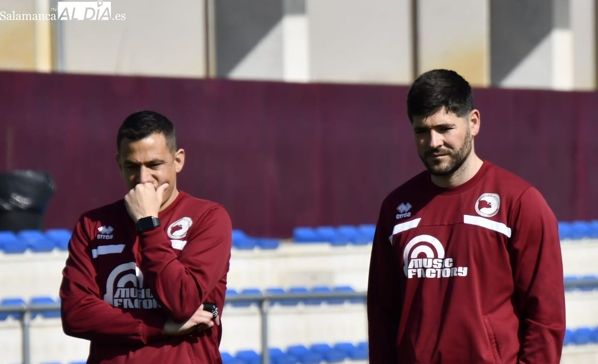 Llácer echa un capote a Mikel Serrano en Unionistas: Hablé con él y tiene una predisposición tremenda. Quiere mejorar