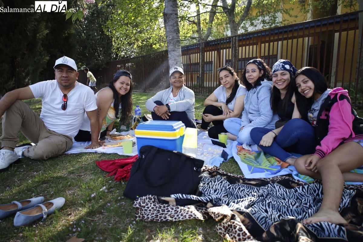 VÍDEO Y FOTOS | Las familias disfrutan de la tarde en el parque Würzburg