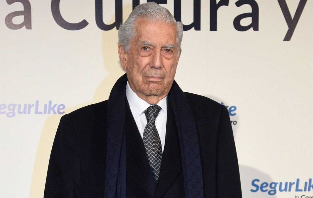 Muere el escritor Mario Vargas Llosa, Nobel de Literatura en 2010