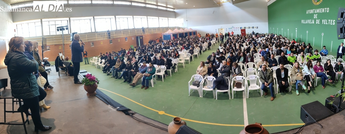 Villavieja de Yeltes se llena con la X Feria Jóvenes Despiertos 