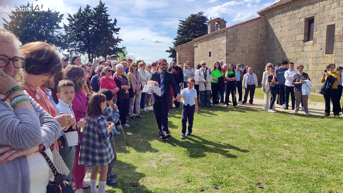Cruz Abarca, de 7 años, hace historia en un Lunes de Aguas de récord en Yecla de Yeltes