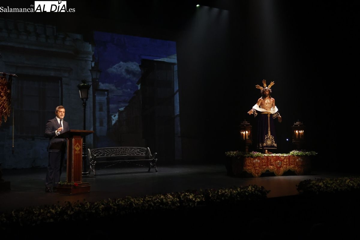 Emotivo y pasional pregón de Julio López Revuelta en un Teatro Liceo abarrotado (VÍDEO Y GALERÍA DE FOTOS) 