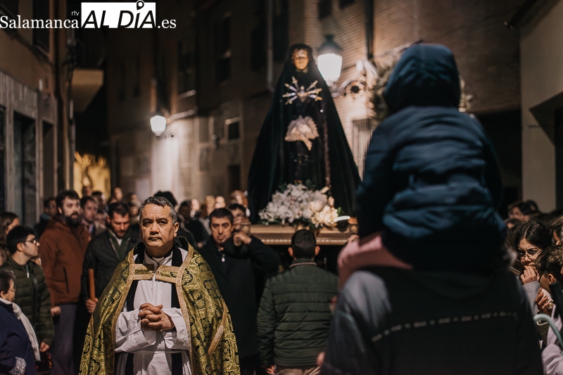 El Silencio rompe la noche de Viernes Santo
