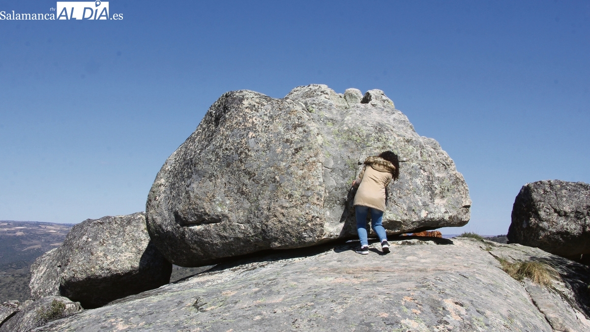 Visita guiada desde la Peña Gorda en La Peña, al Teso de San Cristóbal en Villarino, con paso por la Puentemocha de Pereña