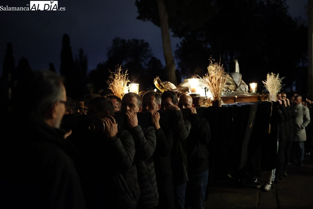VÍDEO Y FOTOS | Solemne traslado del Cristo de la Liberación desde el cementerio hasta Fonseca