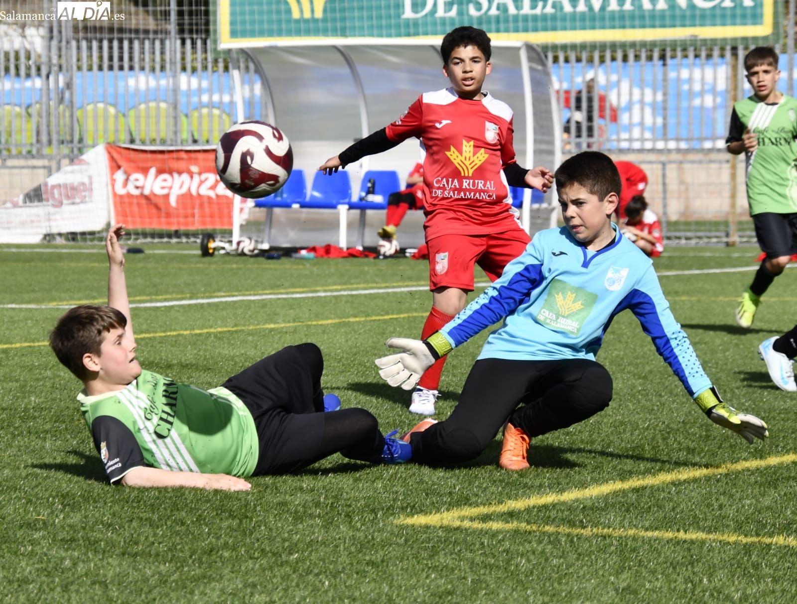 El fútbol base de Salamanca abre el mes de abril con partidazos (FOTOS)