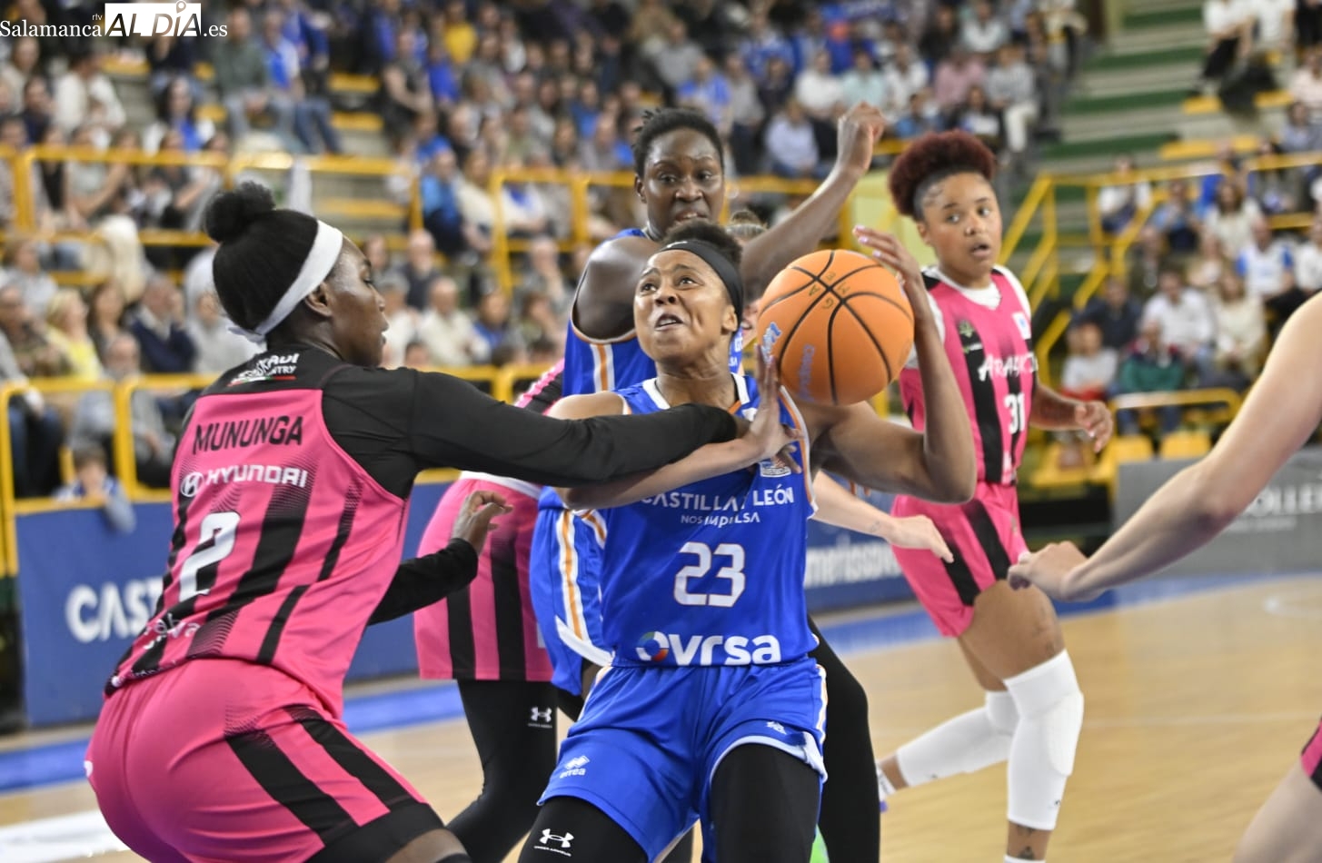 FOTOS | El Perfumerías Avenida despide la Liga regular en casa con un triunfo sobre el Araski y Silvia bate otro gran récord (87-75)