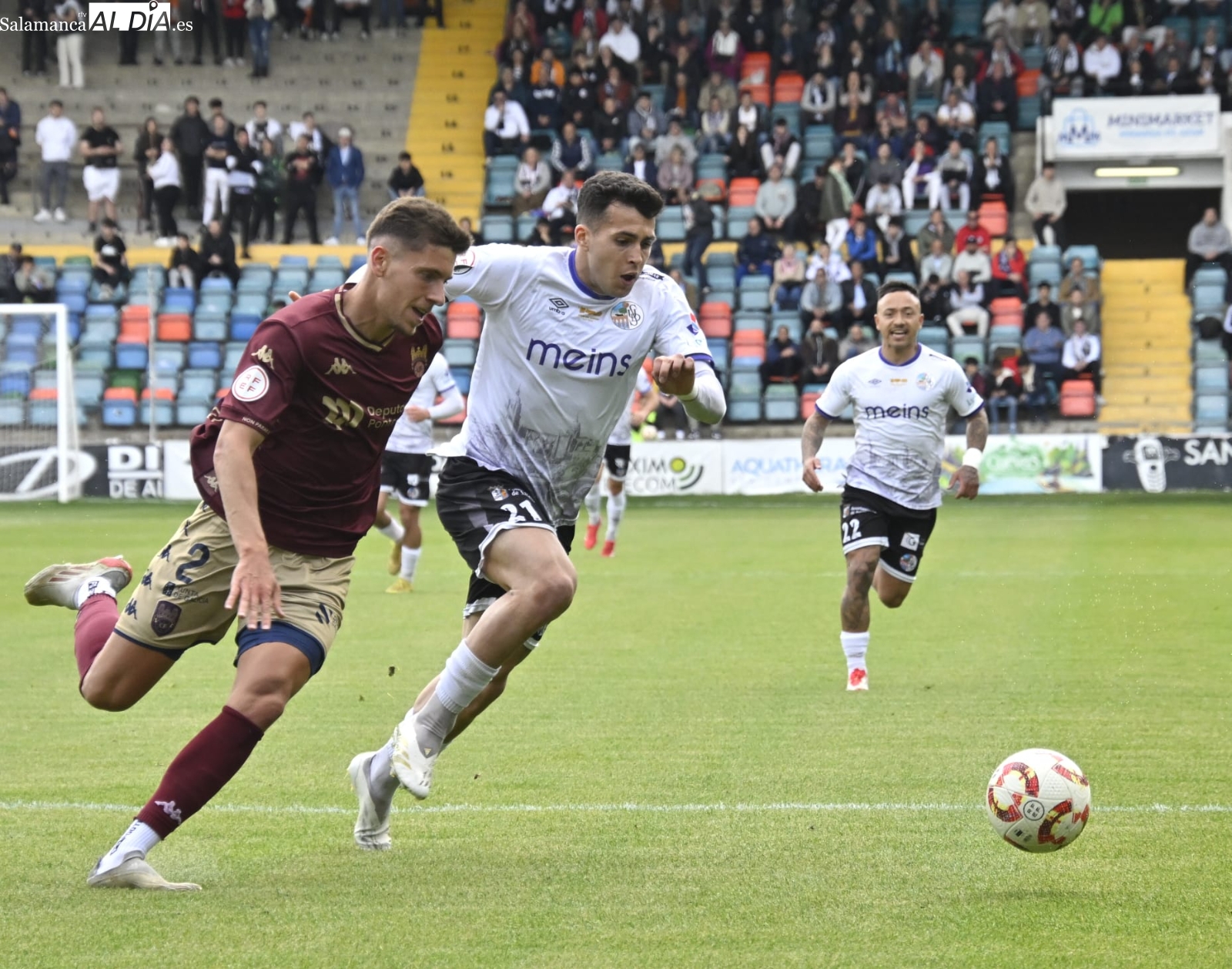 FOTOS | Un Salamanca UDS sin alma y un Helmántico mudo reaccionan tarde en el debut de Jorge García contra el Pontevedra (1-3)