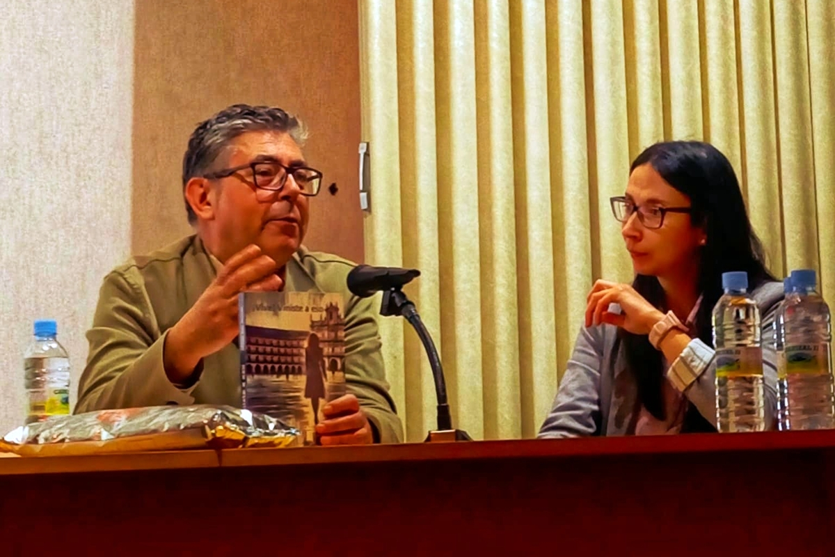 Villavieja de Yeltes une literatura y solidaridad en el Día del Libro