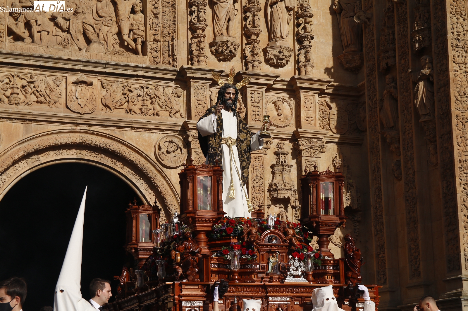 Jesús de la Redención procesionará con nuevos faroles granadinos de la Archicofradía del Rosario