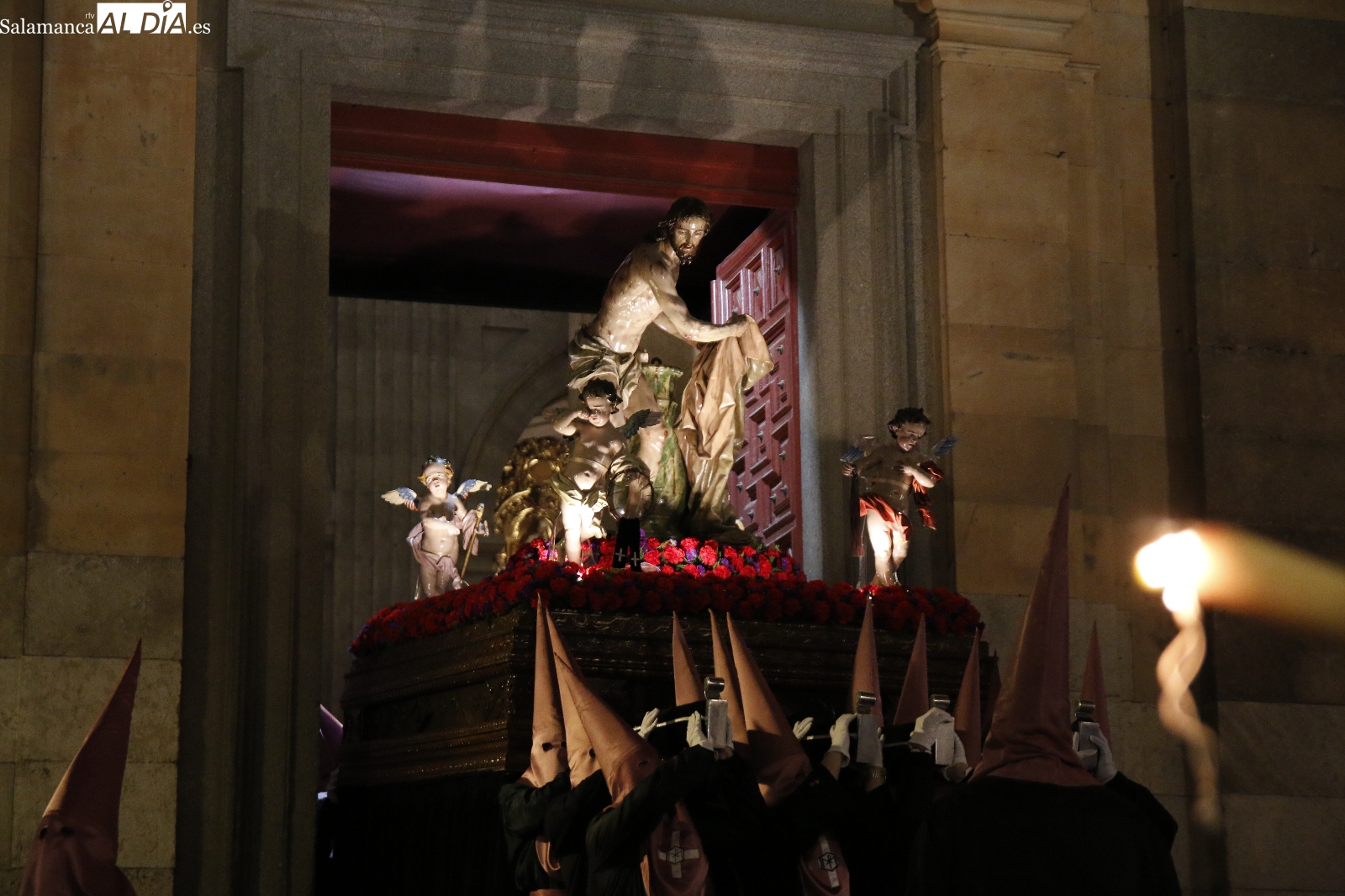 Jesús Flagelado procesiona con un claro mensaje: Aunque la vida a veces nos flagela, hay que seguir adelante