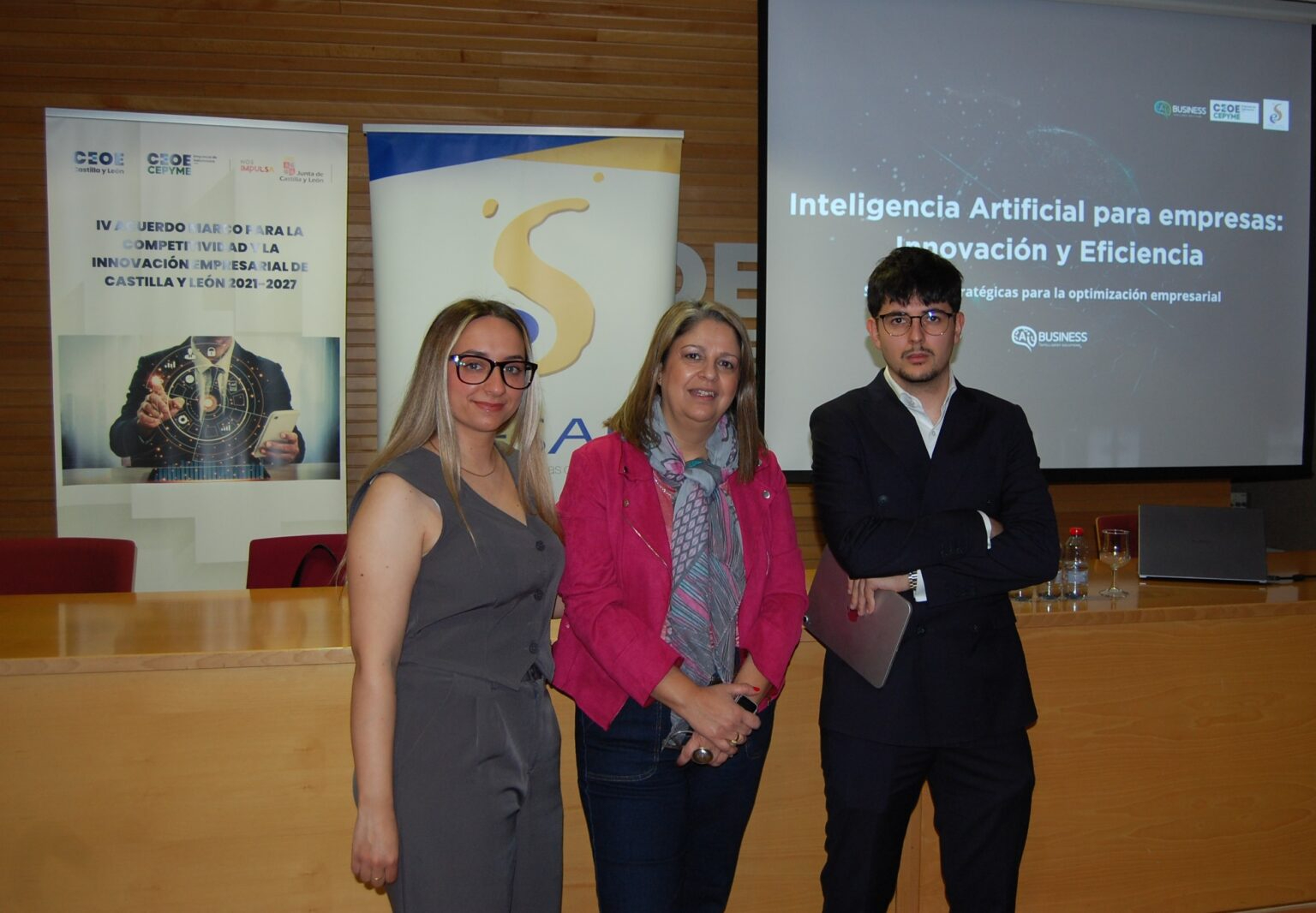 Las mujeres empresarias de Salamanca analizan el impacto de la Inteligencia artificial en sus negocios
