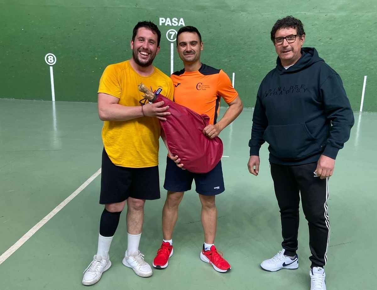 Pablo Sevillano y Óscar Moro se imponen en la fase local del Trofeo Diputación de Frontenis