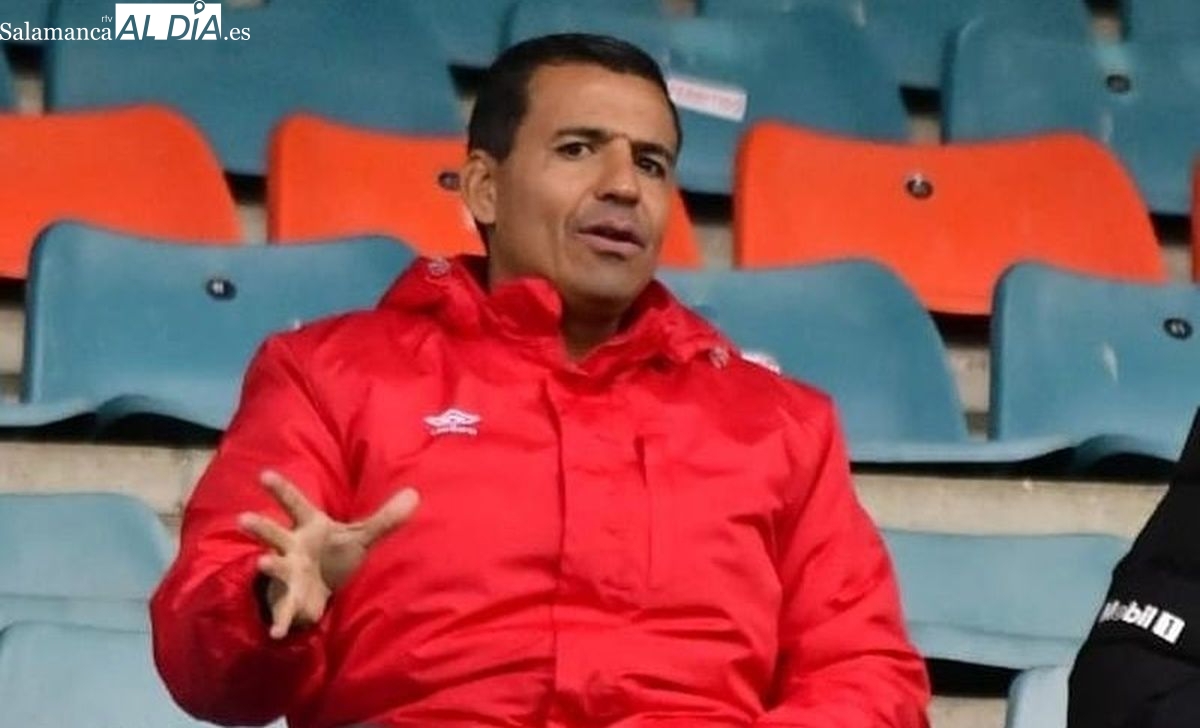 Rafa Dueñas deja su cargo como entrenador del Salamanca UDS