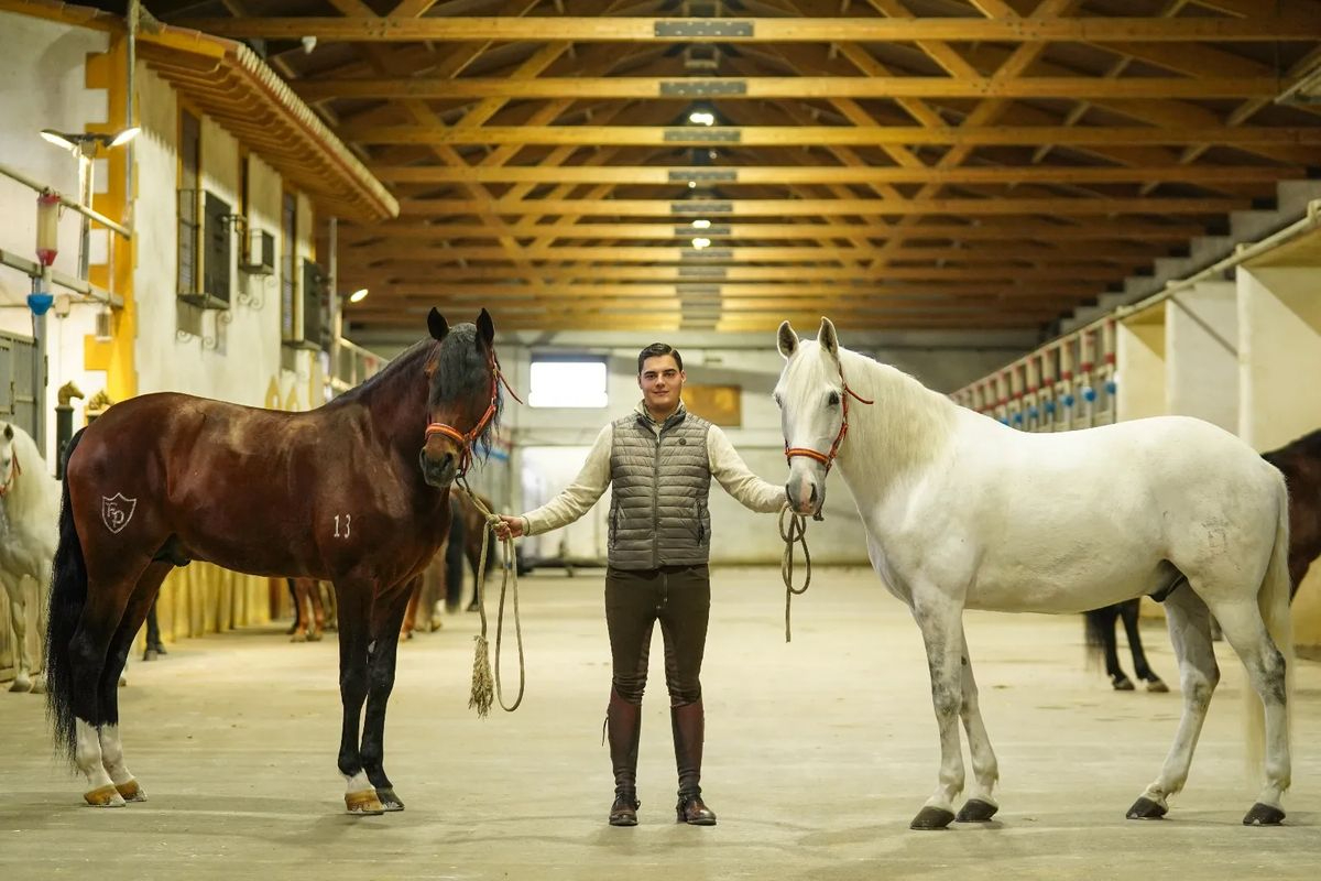 Juventud Taurina te da la oportunidad de conocer los caballos toreros de este rejoneador salmantino