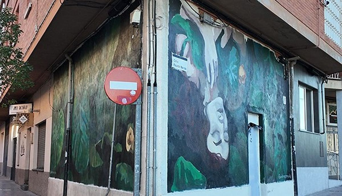 Ofelia, de Andrea Cano, se suma a la galería de arte urbano de Santa Marta