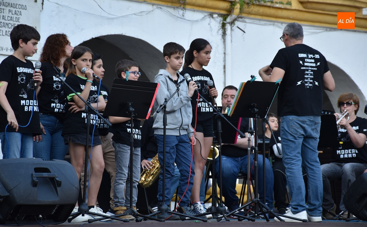 La Barahona Modern Band pone la nota musical a la Feria del Farinato