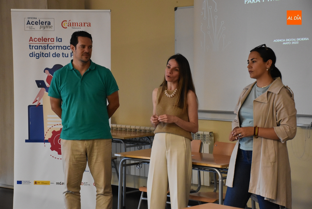 Impartida una charla de tono comercial sobre ChatGPT