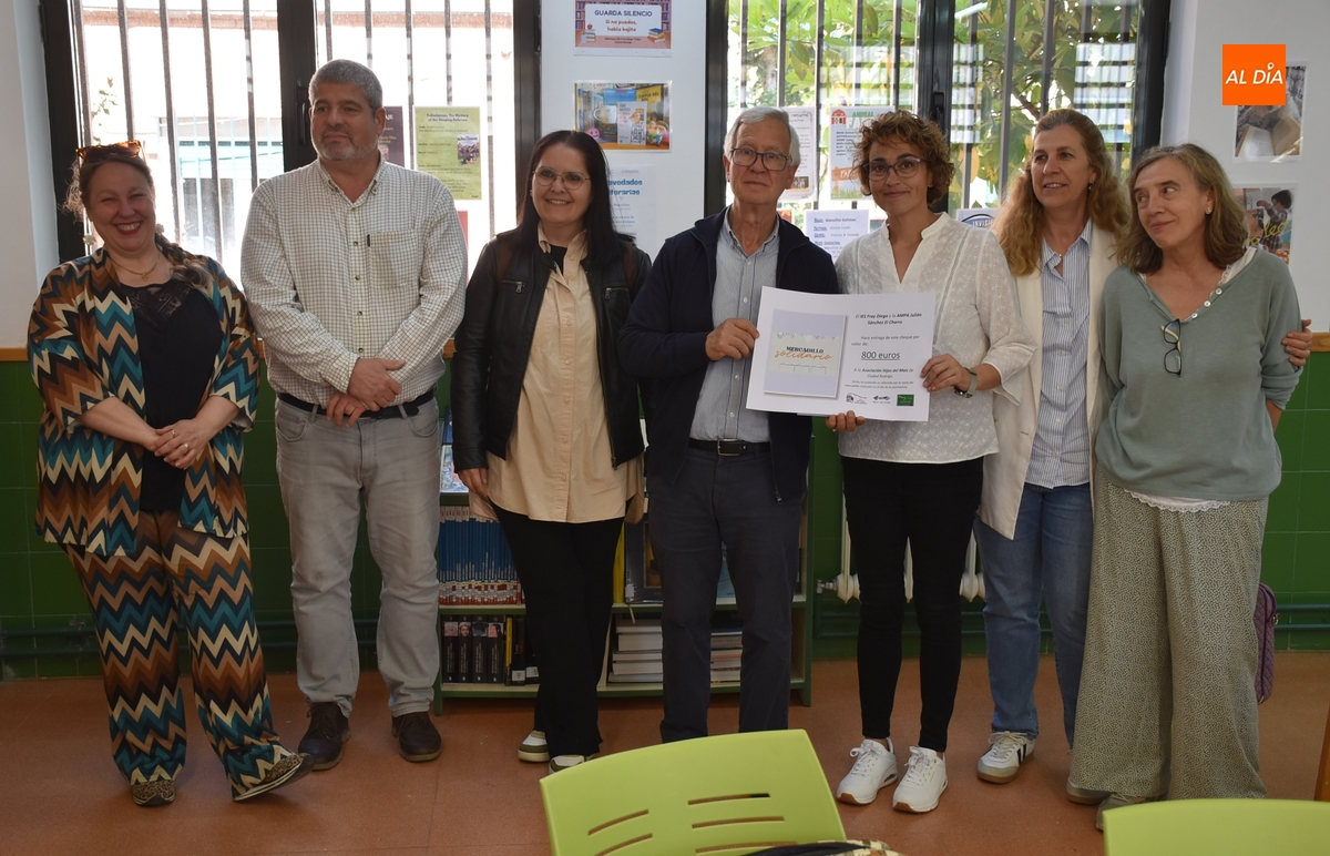 El IES Fray Diego Tadeo entrega 800€ a la ONG Hijos del Maíz