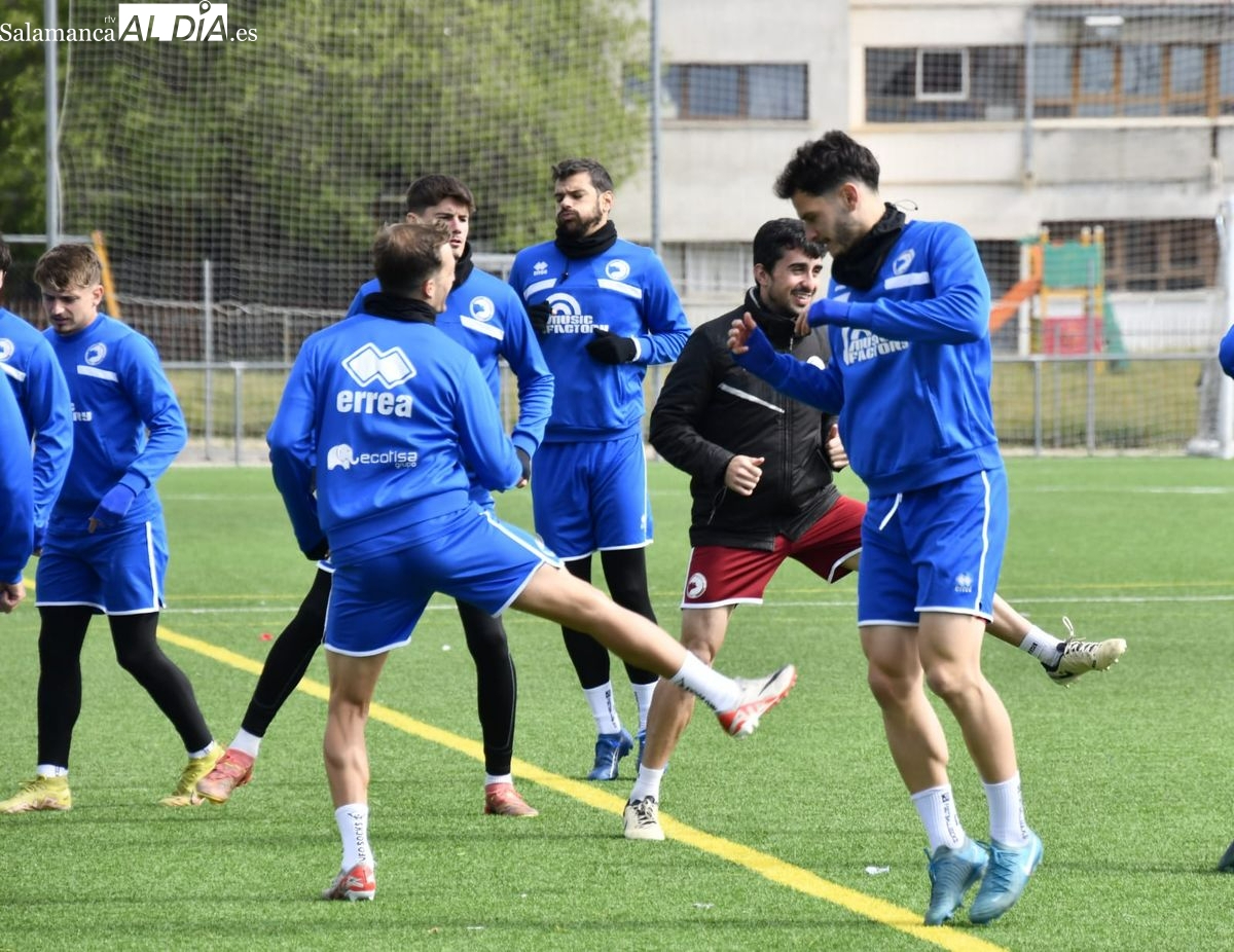 De la Nava, sobre Acciari: Me comentó que el sistema de cinco atrás no me beneficiaba en Unionistas, pero que siguiera trabajando