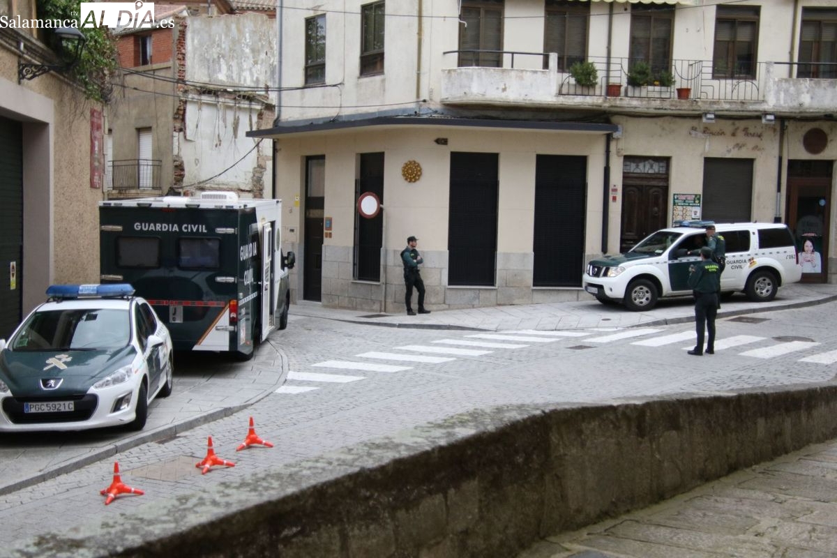 Capturan en Alba de Tormes a dos personas con órdenes judiciales pendientes