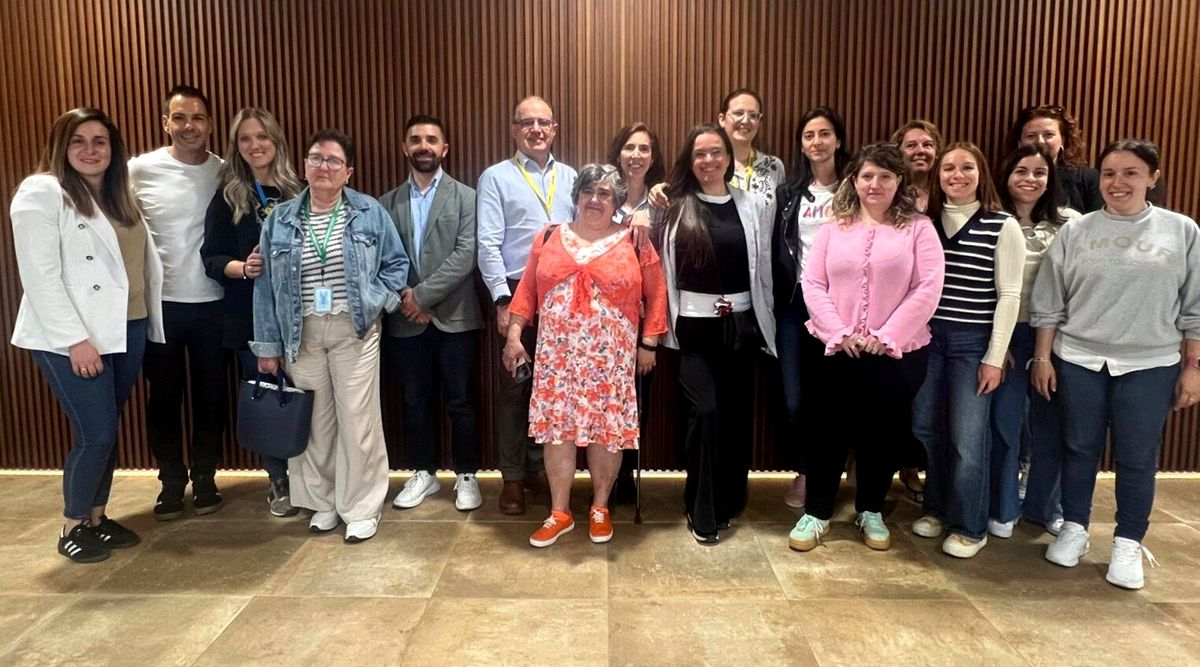 Logopedas de CyL se reúnen en Salamanca para mejorar la asistencia a pacientes de implante coclear