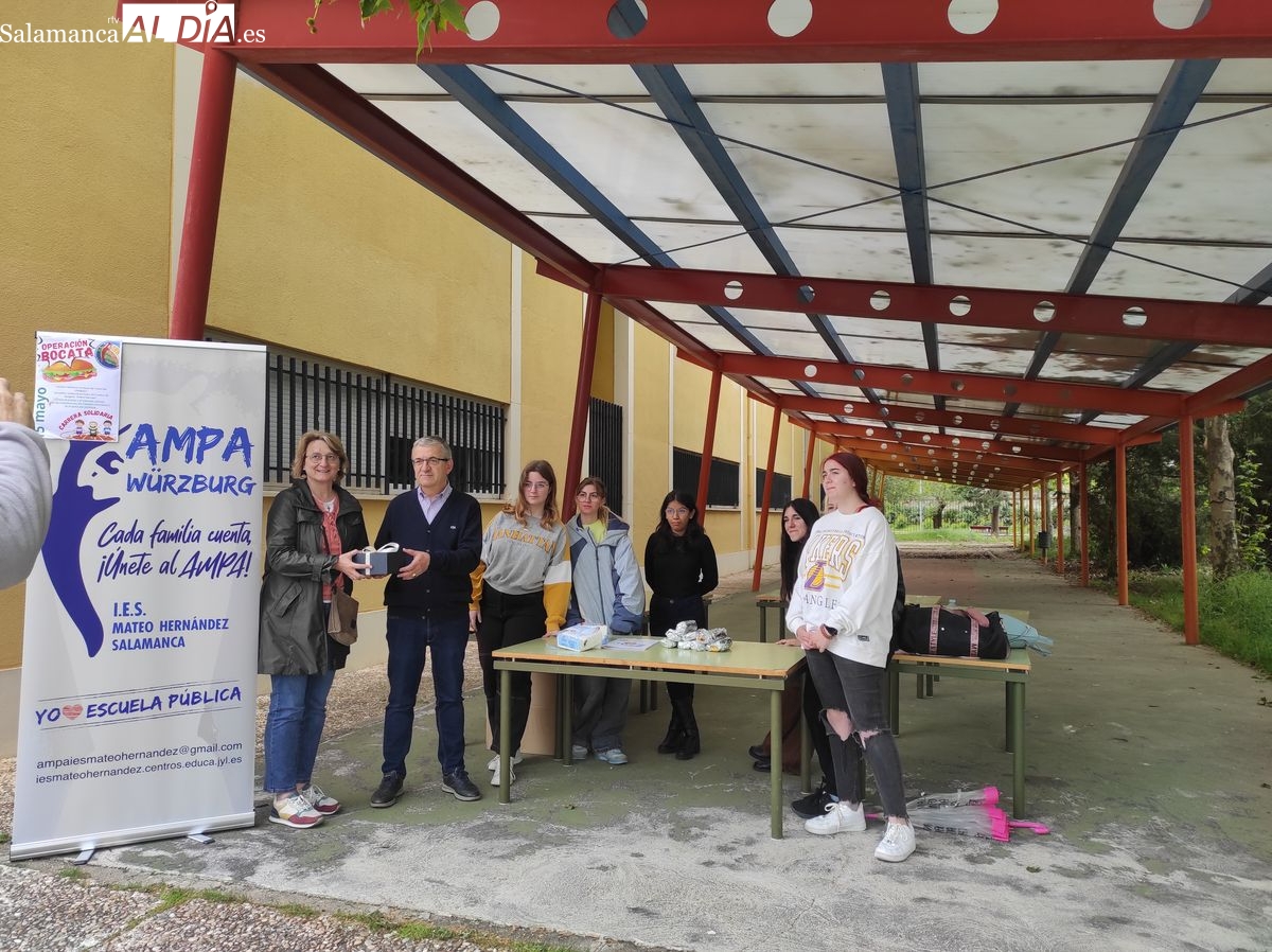 El IES Mateo Hernández vuelve a correr a favor de SAVE the Children 