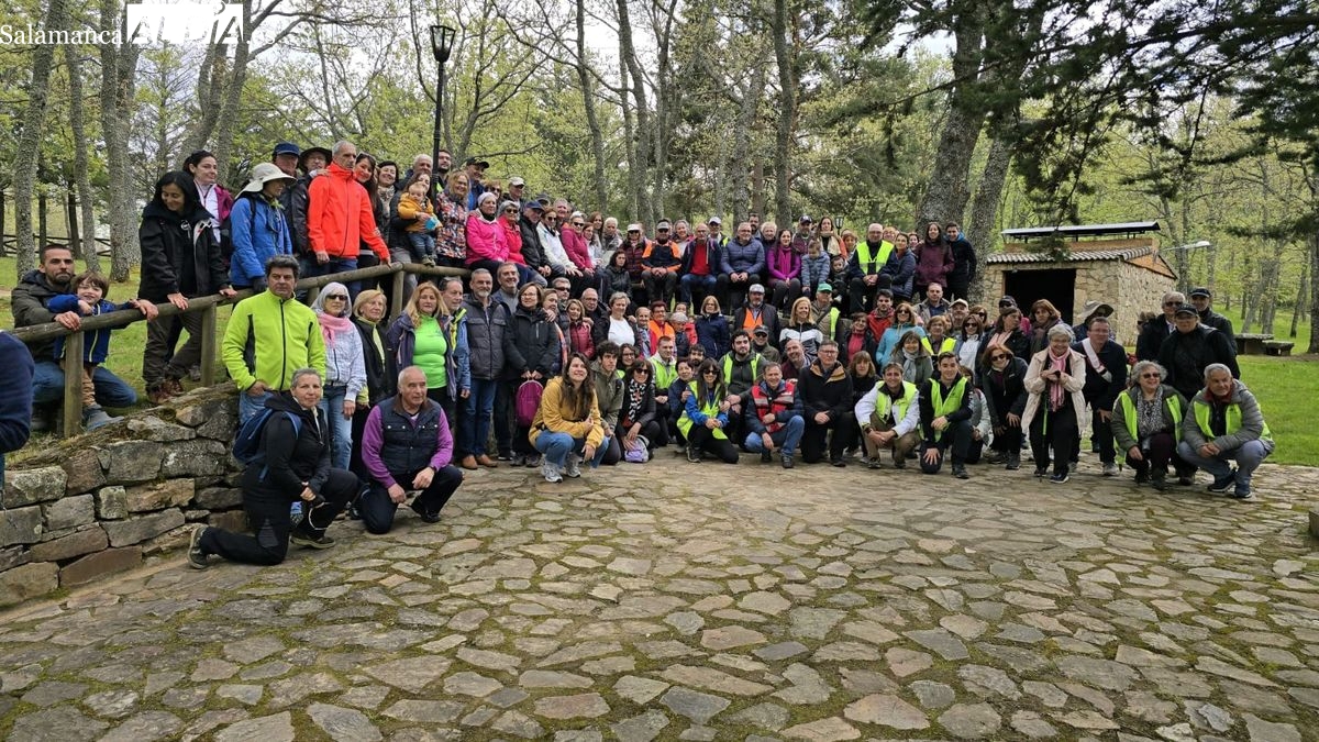 El Geolodía de Salamanca reúne a más de 200 personas en El Maíllo