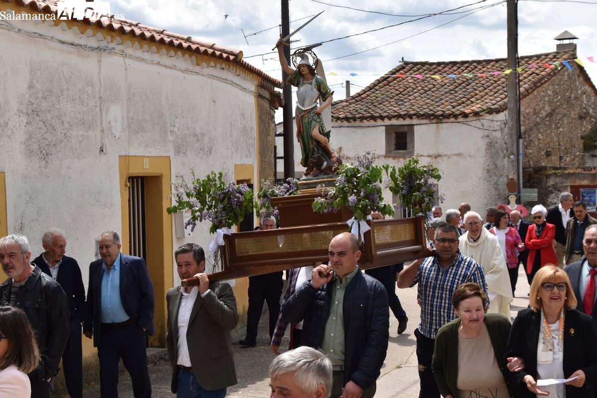 FOTOS | Gran ambiente en Aldearrodrigo en el arranque de sus fiestas patronales