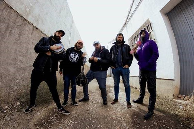 Doble descarga de punk rock en Salamanca con Catalina Grande Piñón Pequeño y los salmantinos Gautxori