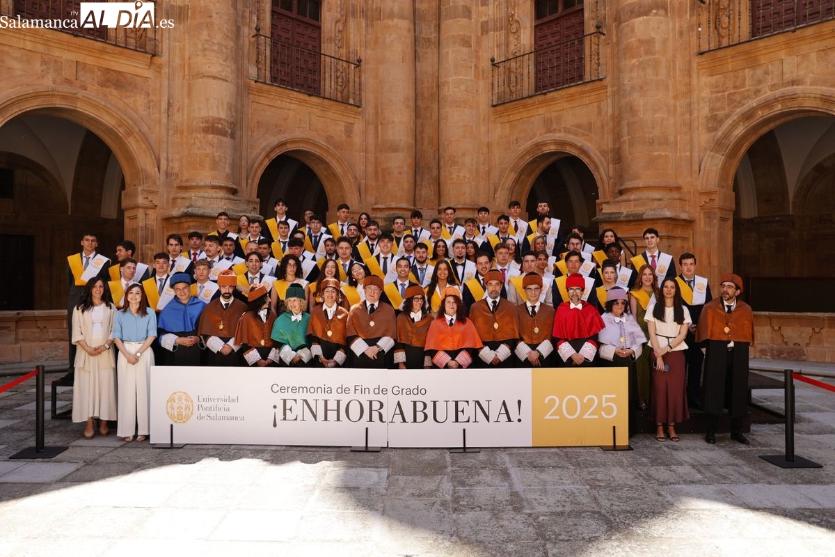 FOTOS | Emotiva graduación de los estudiantes de Ingeniería Informática y ADE Tecnológico de la UPSA