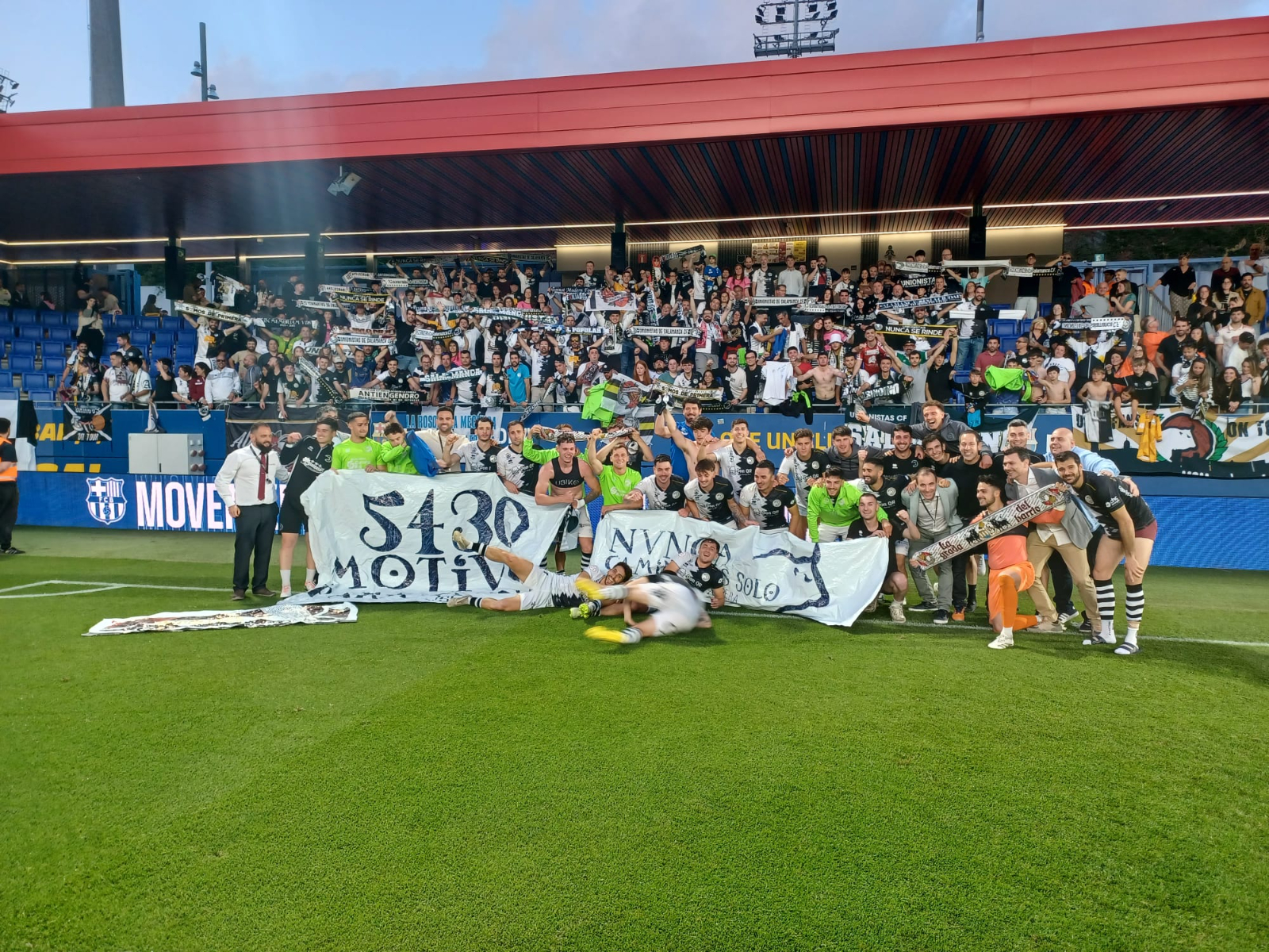 VÍDEO | ¡Unionistas se salva en Barcelona y volverá a jugar en Primera RFEF la próxima temporada pese a su derrota! (2-1)