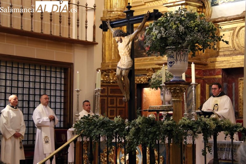 Santa Teresa vive en sus obras, en el testimonio de su cuerpo y especialmente en Alba, donde el tiempo se detiene y el alma se ensancha