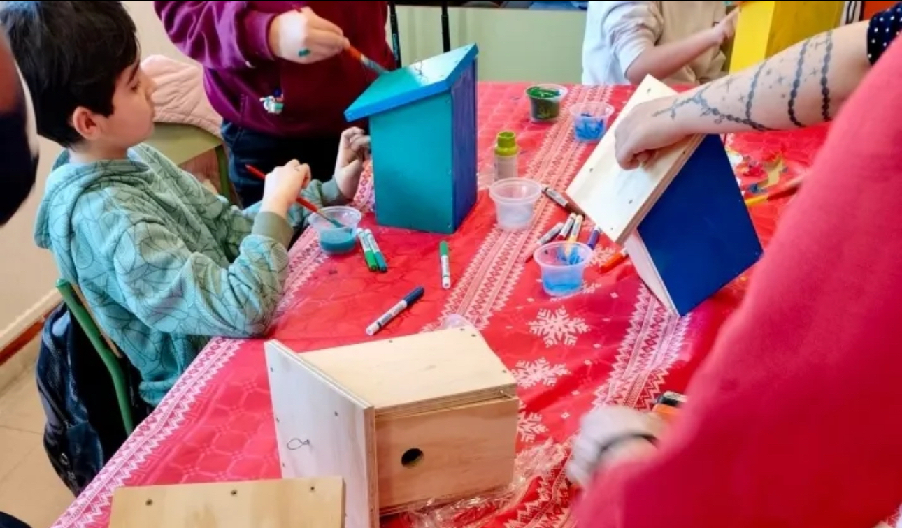 El proyecto ‘La Fabrica del Seve’ organiza su primer mercadillo abierto al público este jueves en el colegio Severiano Montero