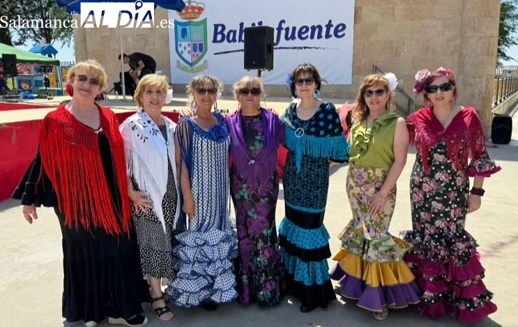 Babilafuente se llena de color, bailes y ambiente durante su II Feria Rociera