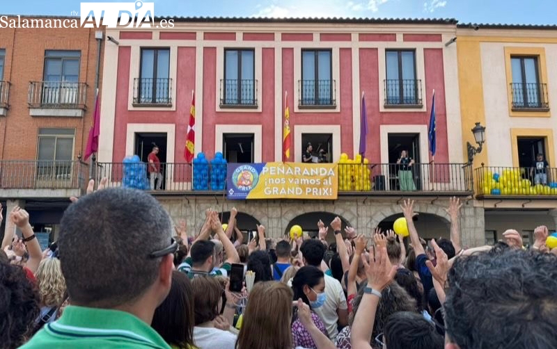 Multitudinaria fiesta en Peñaranda para vivir la grabación del vídeo promocional del Gran Prix