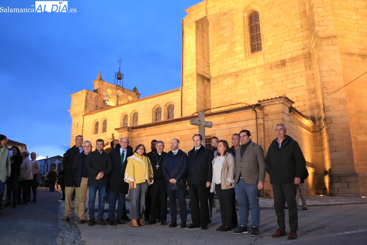 La iglesia de Villavieja de Yeltes estrena un traje de luz sostenible 