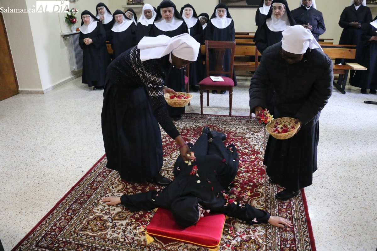 Sor María Zhang Yuechun consagra su vida a Dios en el convento de Santo Toribio de Vitigudino