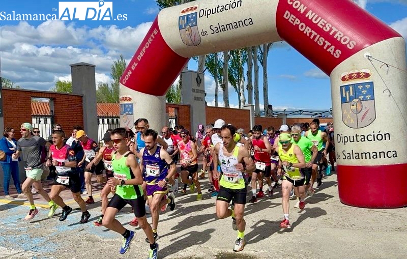 Carlos Rodríguez y Verónica Sánchez se llevan la 1.ª Carrera Solidaria De la Cuna al Sepulcro