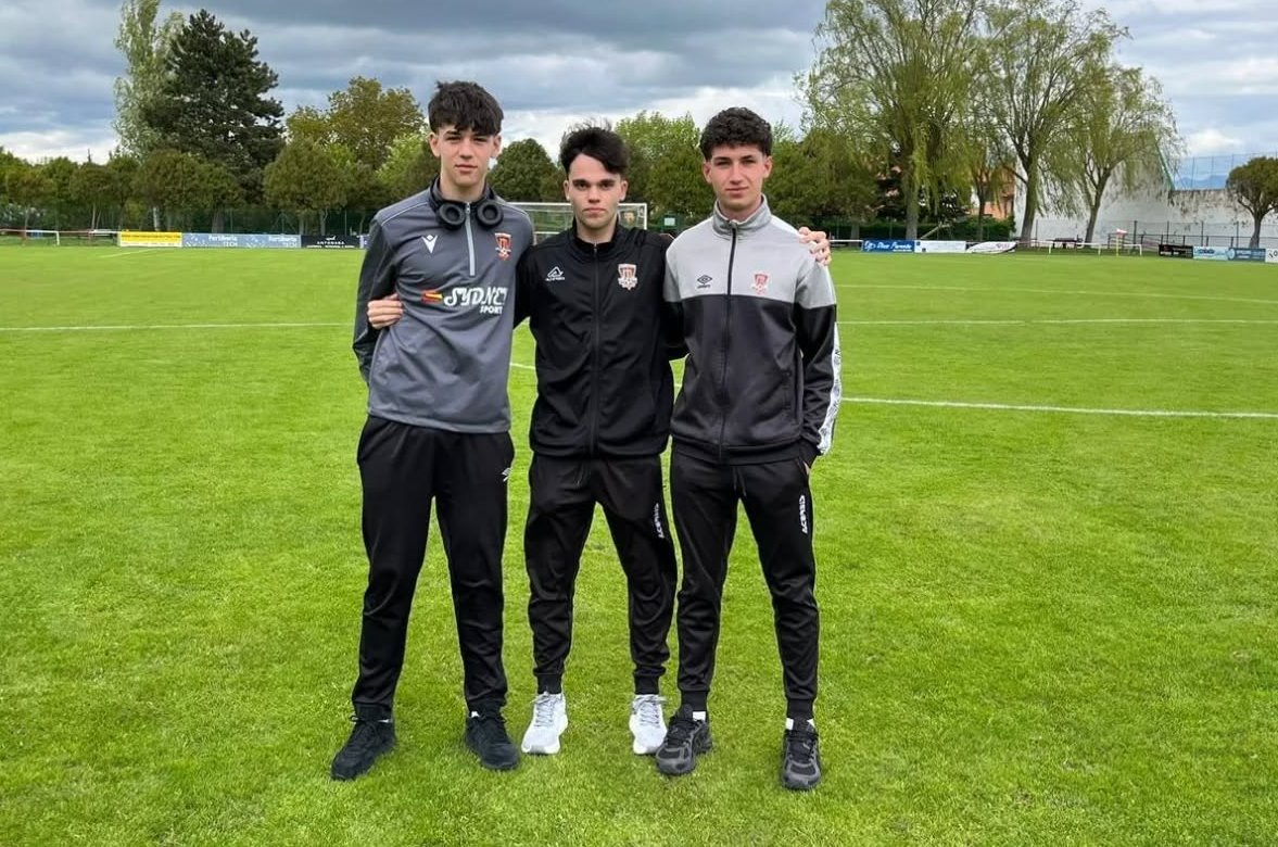 Tres juveniles debutan con el 1º equipo del Ciudad Rodrigo en su derrota en el ‘duelo de campeones’