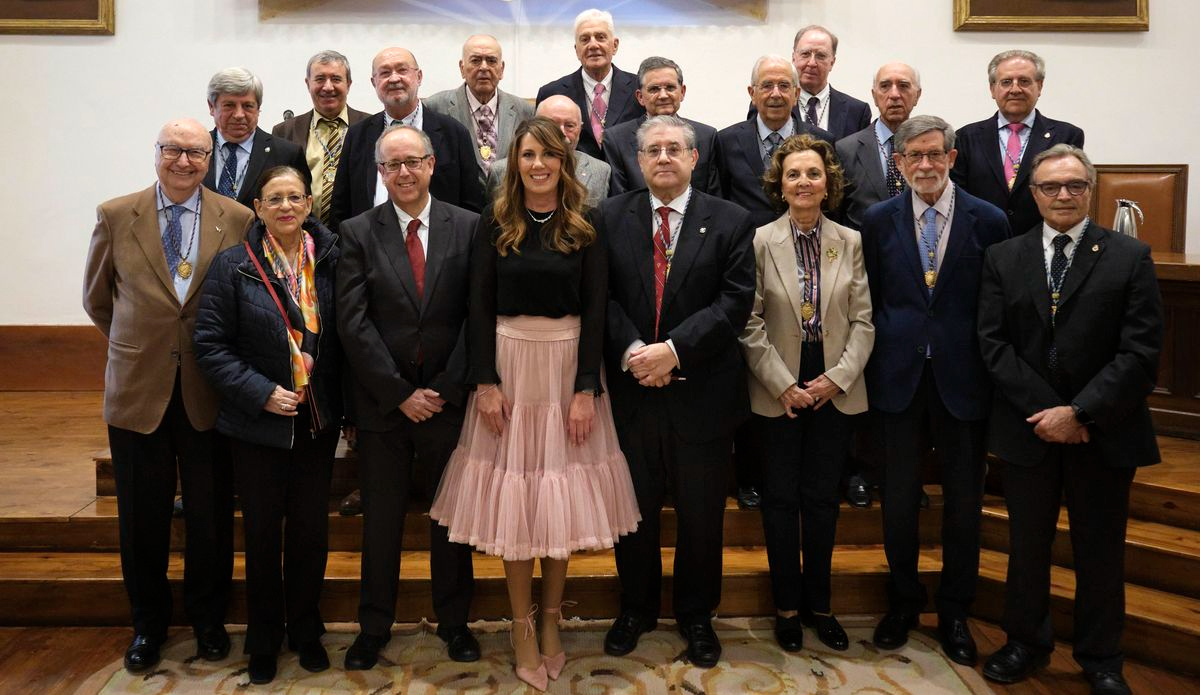 María Sánchez Ledesma, nueva académica de número de la Real Academia de Medicina de Salamanca